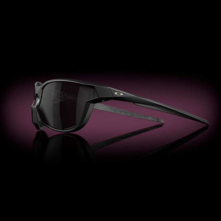 Oakley kaast 6PVBJ749 szemüveg prizm fekete lencsék, matt fekete keret